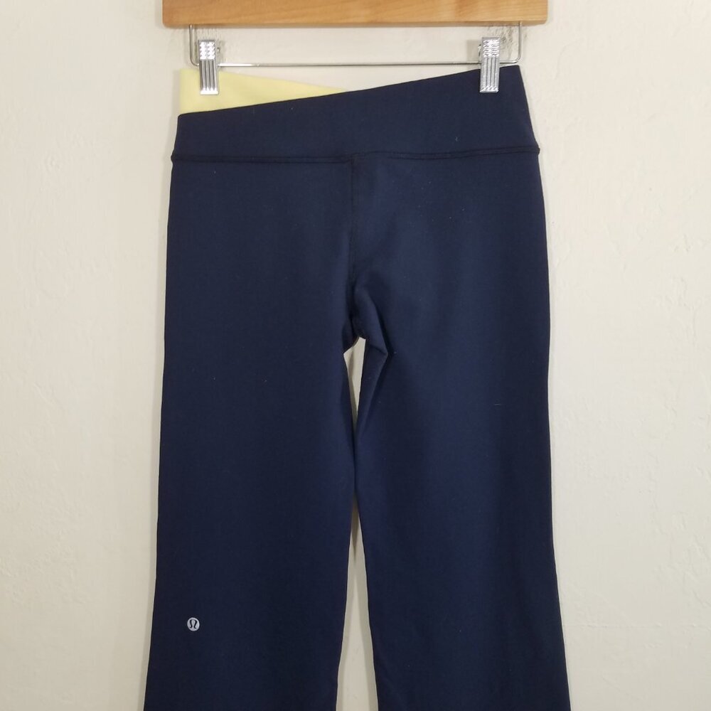 Lululemon Navy Pants Size 6 - Picture 5 of 7